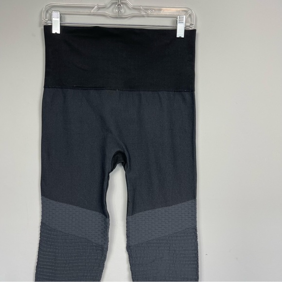 SPANX Look at Me Now Seamless Moto Leggings Black Gray Color Block High Rise XL - Picture 12 of 16